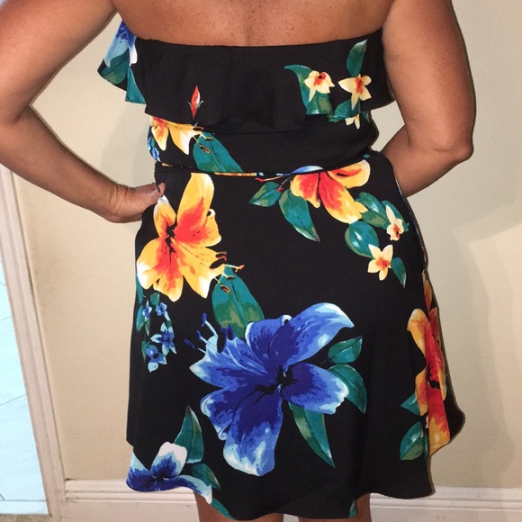 White House Black Market Floral Strapless Dress - Picture 2 of 5